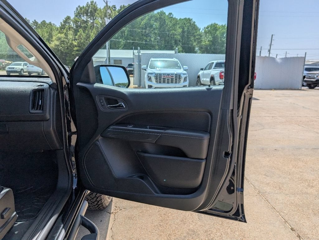 2022 GMC Canyon AT4 - Leather
