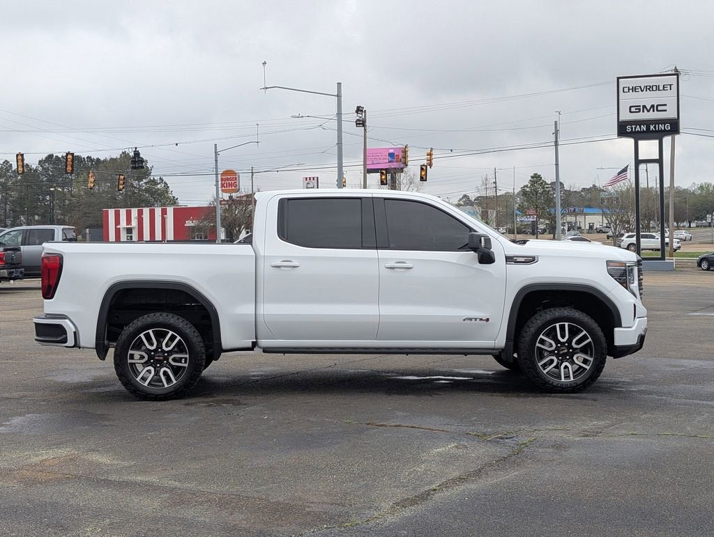 2023 GMC Sierra 1500 AT4