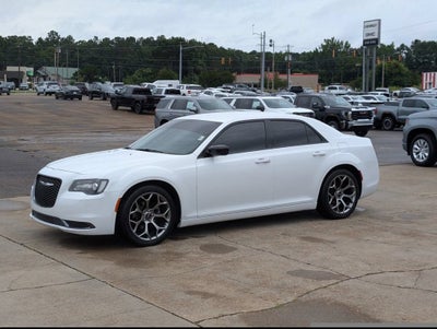 2018 Chrysler 300 Touring