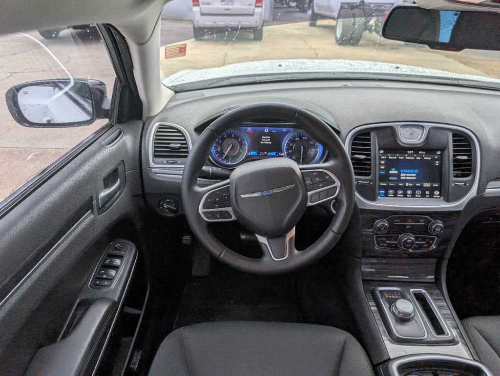 2018 Chrysler 300 Touring