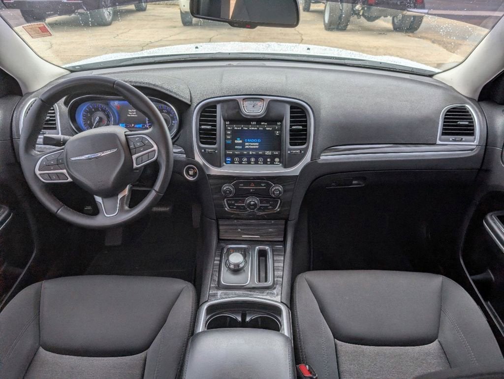 2018 Chrysler 300 Touring