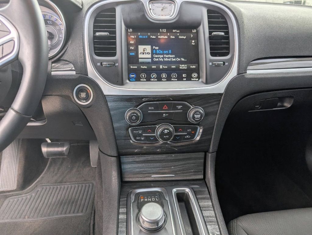 2018 Chrysler 300 Touring