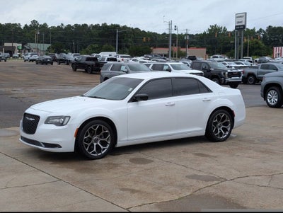 2018 Chrysler 300 Touring