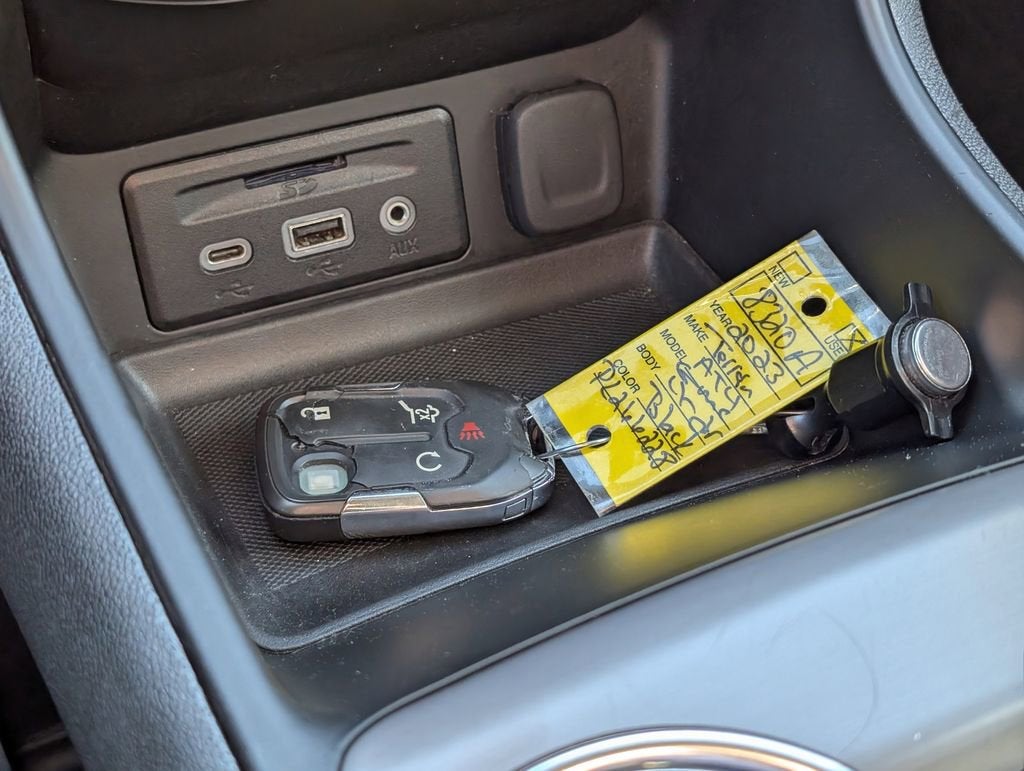 2023 GMC Terrain AT4