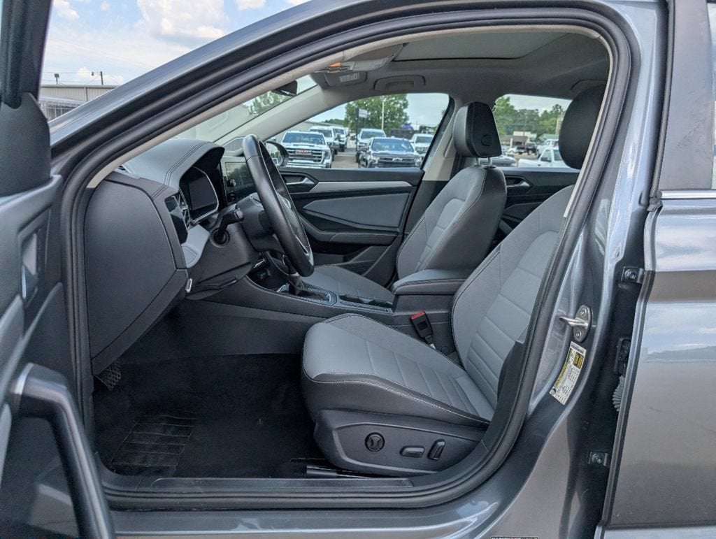 2025 Volkswagen Jetta SE