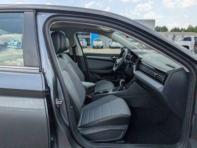 2025 Volkswagen Jetta SE