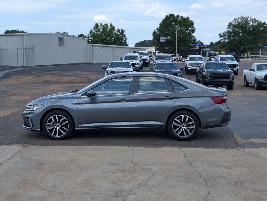 2025 Volkswagen Jetta SE