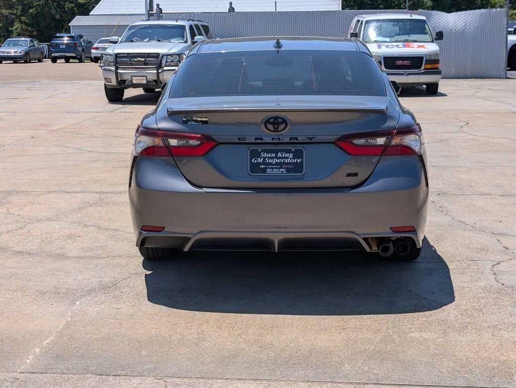2022 Toyota Camry SE