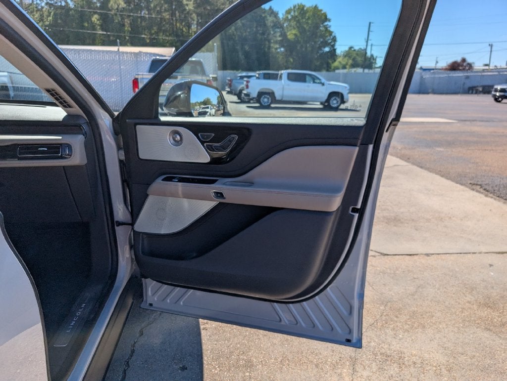 2024 Lincoln Aviator Reserve