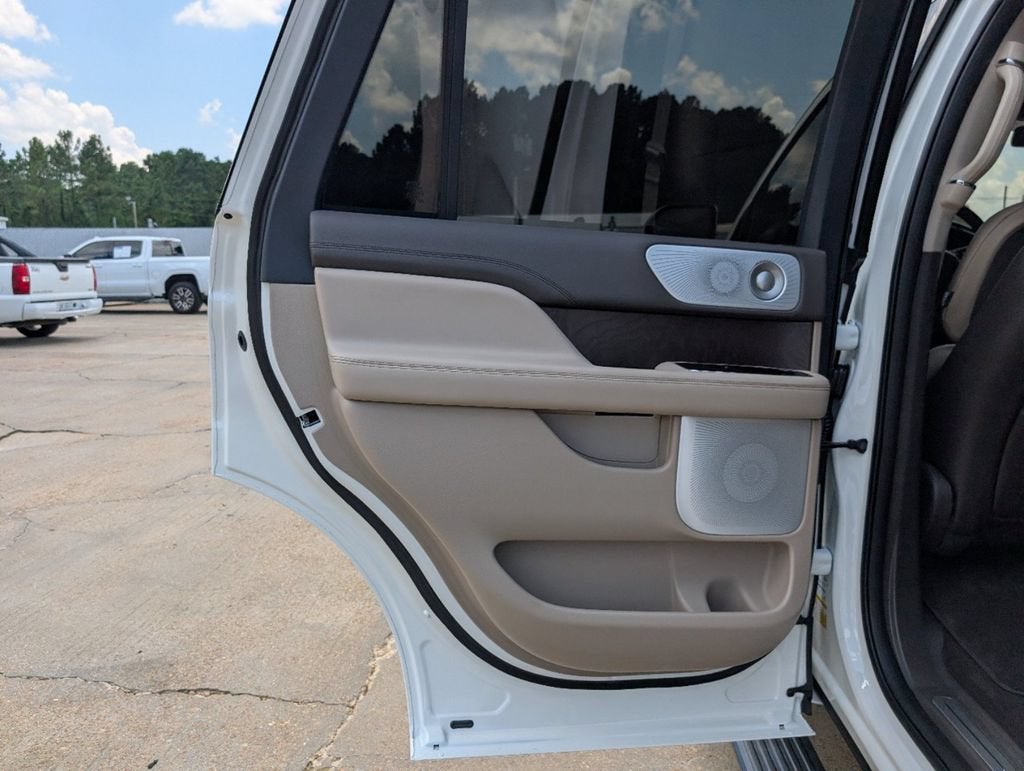 2023 Lincoln Navigator Reserve