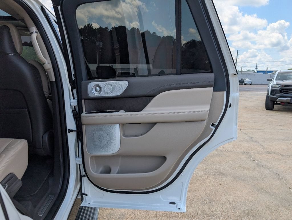 2023 Lincoln Navigator Reserve