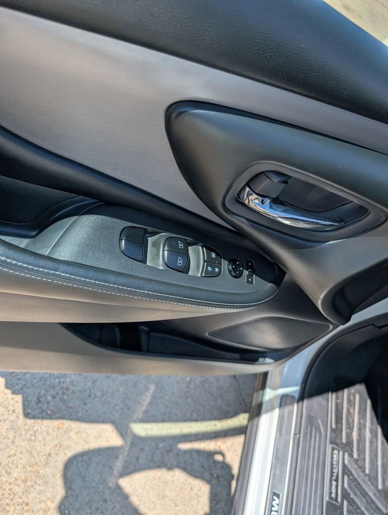 2022 Nissan Murano SV
