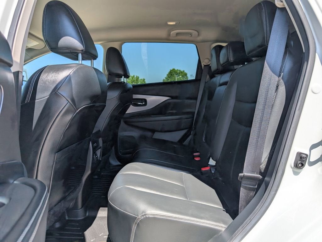 2022 Nissan Murano SV
