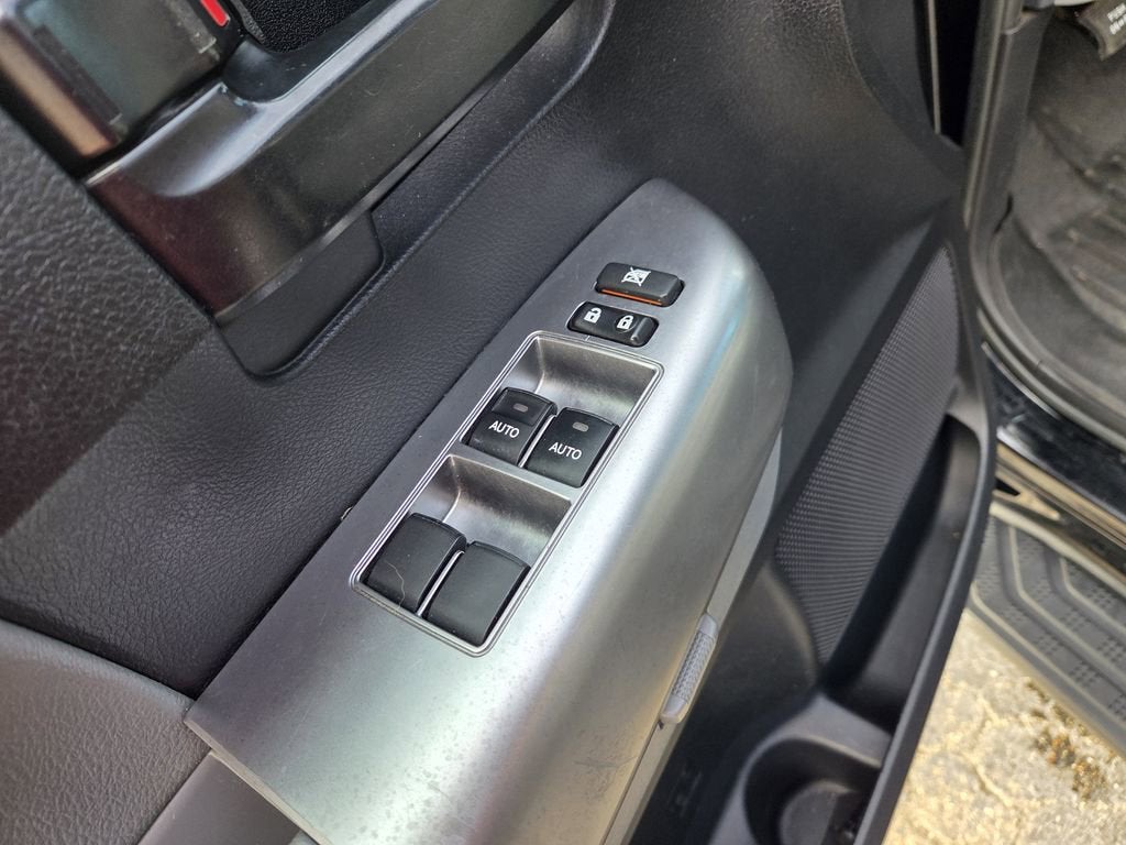 2019 Toyota Sequoia SR5