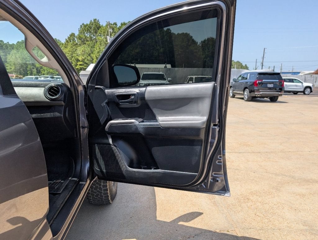 2017 Toyota Tacoma SR5