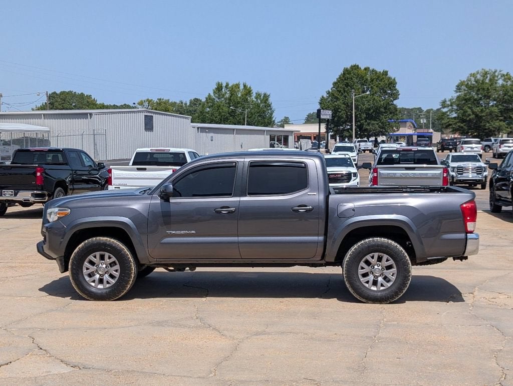 2017 Toyota Tacoma SR5