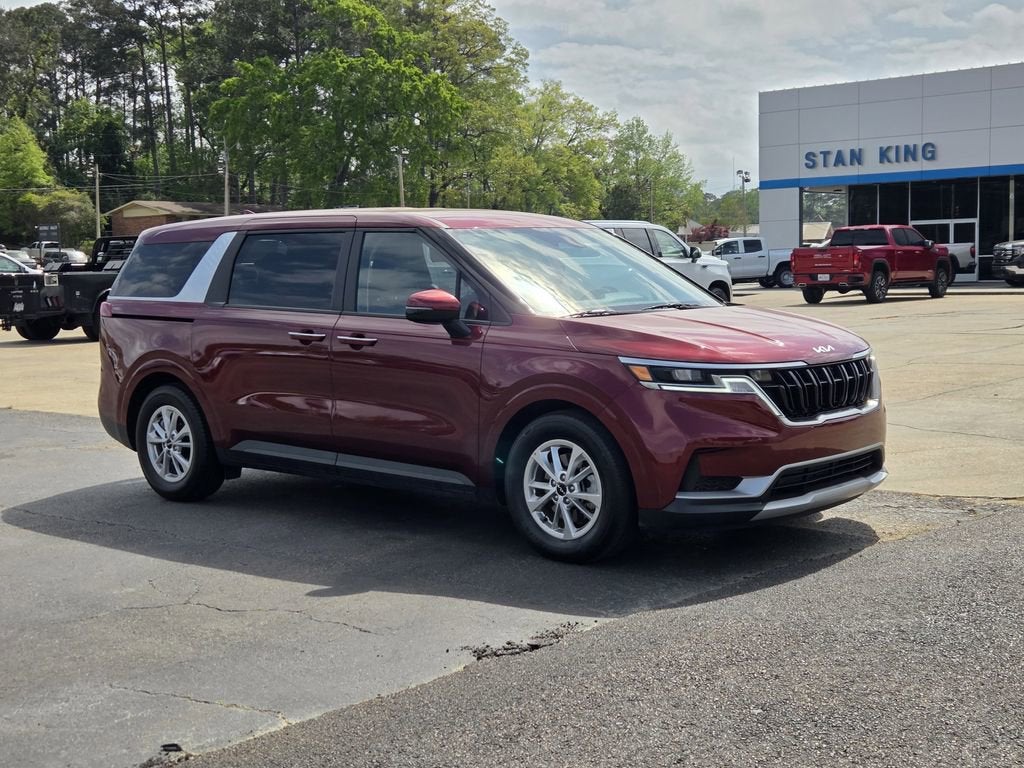 2024 Kia Carnival LX