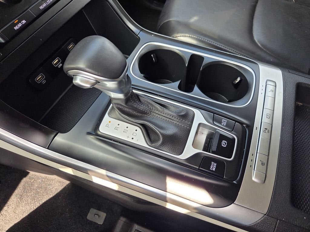 2024 Kia Carnival LX