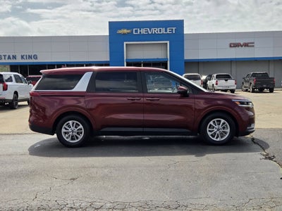2024 Kia Carnival LX