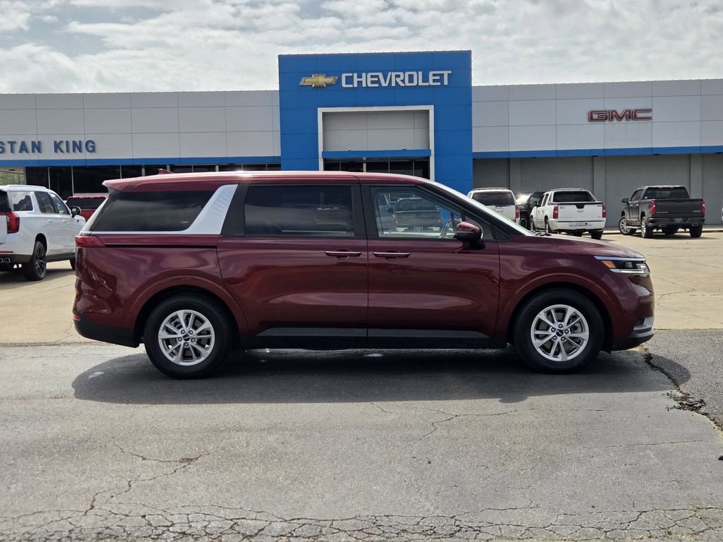 2024 Kia Carnival LX