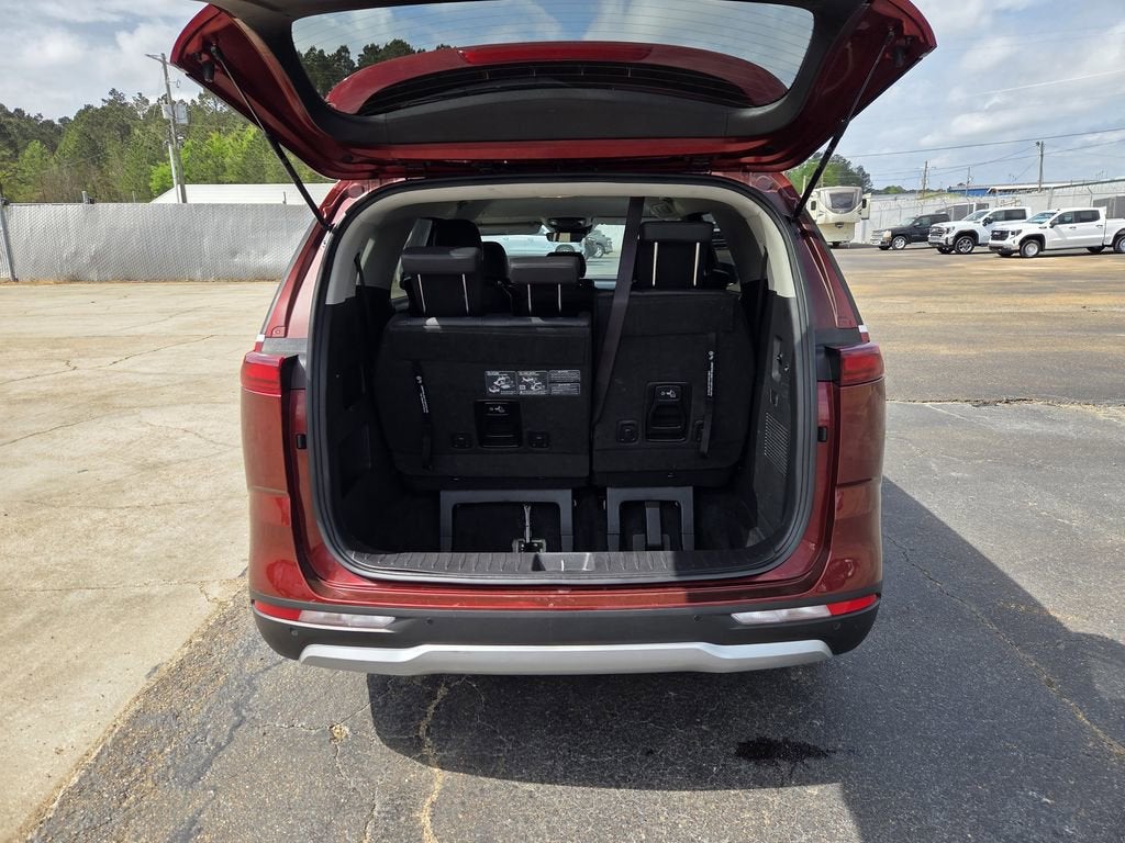 2024 Kia Carnival LX